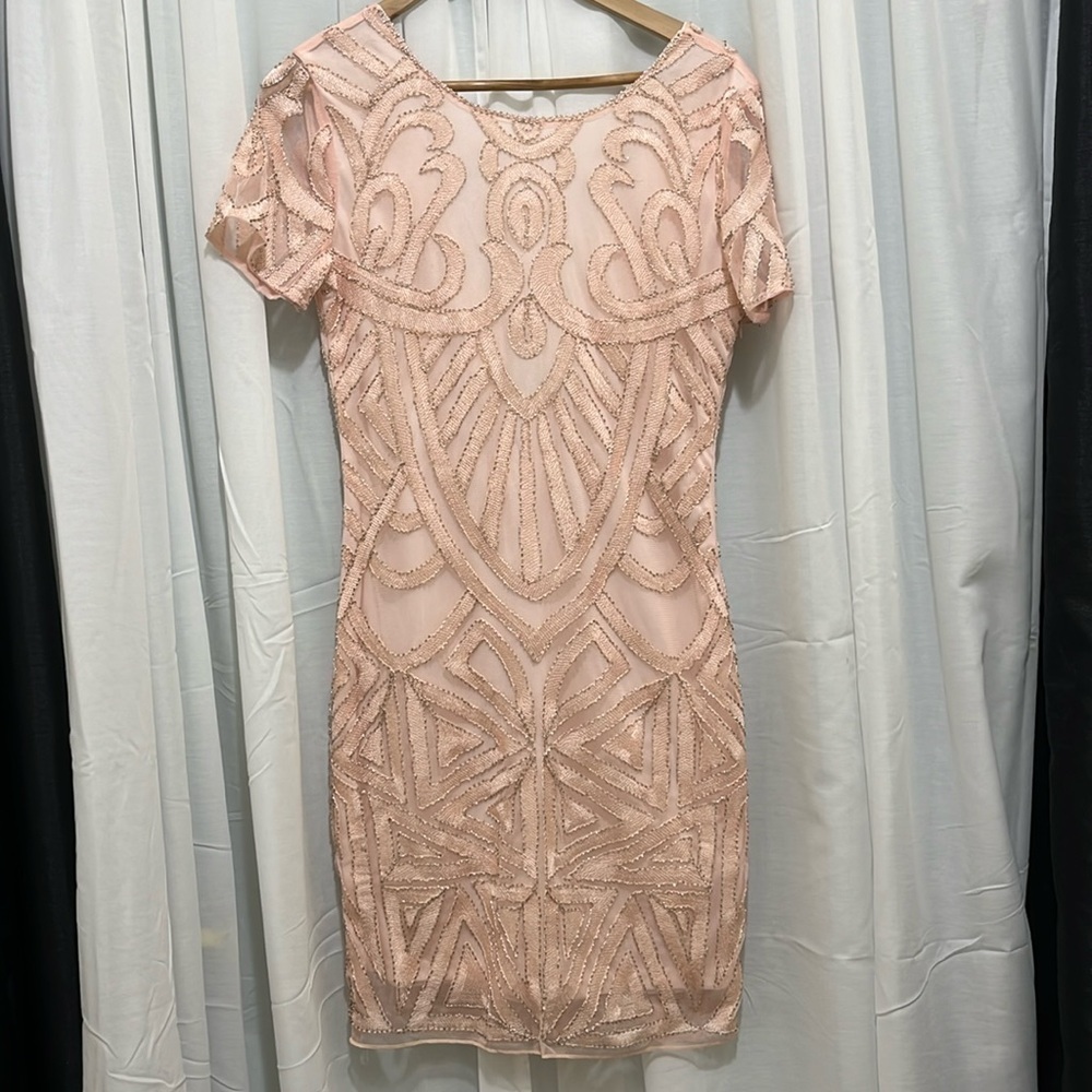 NWT Molly Bracken Pink Short Sleeved Gem Dress a249